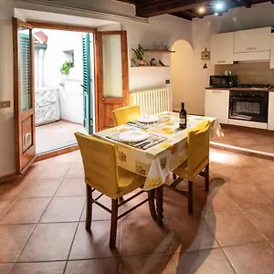 https://virgilios-house-apartment-internal-court.it-tuscanyhotel.com