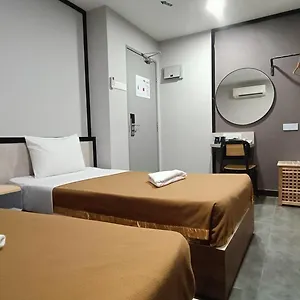 Hotel Urban Inn,